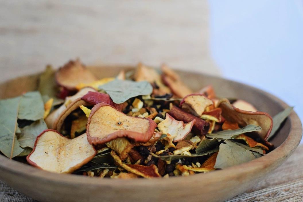 Hot Apple Fall Potpourri Rustic Primitive 6 Cup Bag