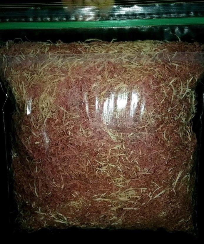 Red Cedar Wood Thin Twists Shavings - One Gallon Bag