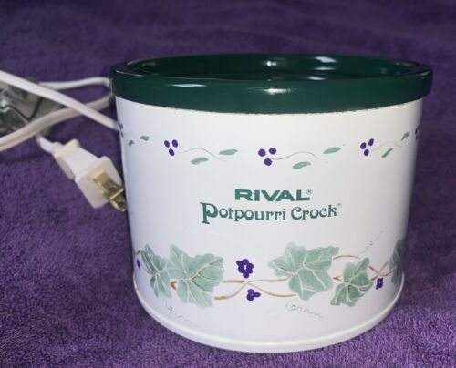 Vintage Rival Potpourri Crock Pot Model 3207 Floral Design Scent