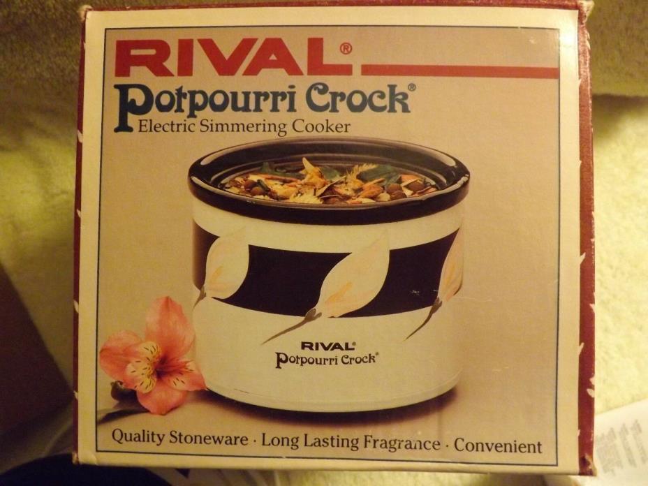 Vintage Rival Potpourri Crock Pot Model 3207 Floral Design Scent