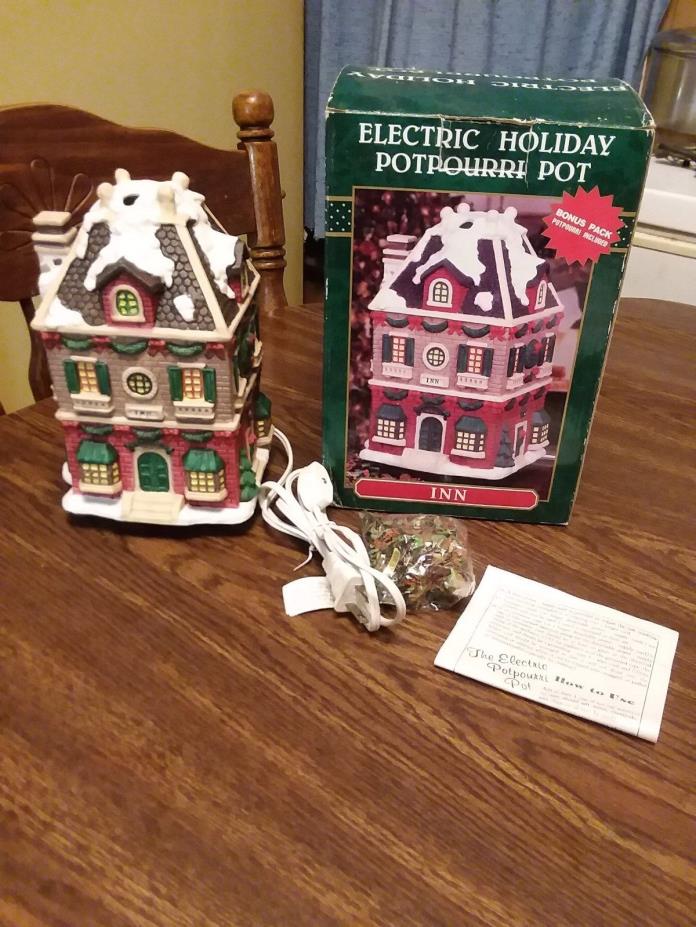 Electric Simmering Potpourri Pot Christmas Inn House Holiday w/ Box Porcelain