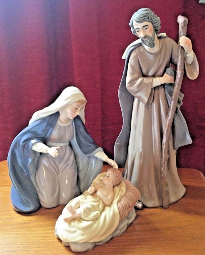 New GRANDEUR NOEL PORCELAIN HOLY FAMILY SET COLLECTOR'S EDITION 2002