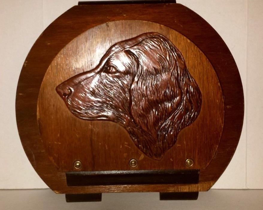 VINTAGE ROUND SOLID WOOD LETTER HOLDER WITH A LABRADOR RETRIEVER HAND CARVED
