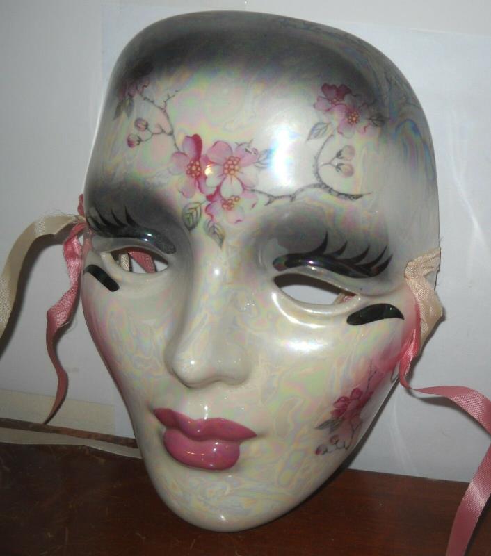 CERAMIC WALL FACE MASK PINK AND GRAY SIGNED 1987 FACE MASK