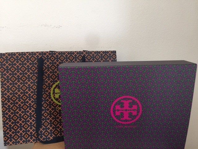 Tory Burch Logo Large Gift Box Bag with Tissue New Authentic 17