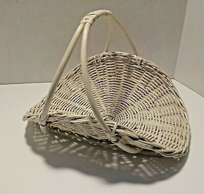 White Vintage Wicker Basket Flower Girl Wedding Accessories Home Decorating