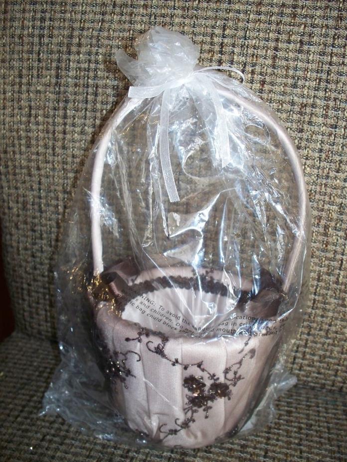 New in Pkg  Beverly Clark Camelot Collection Flower Girl Basket Champagne Color