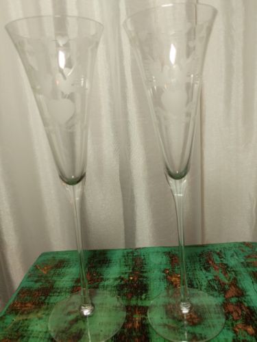 Vintage Hand Etched Wedding Set( 2)Crystal Champagne Glass Flutes Hearts & Doves