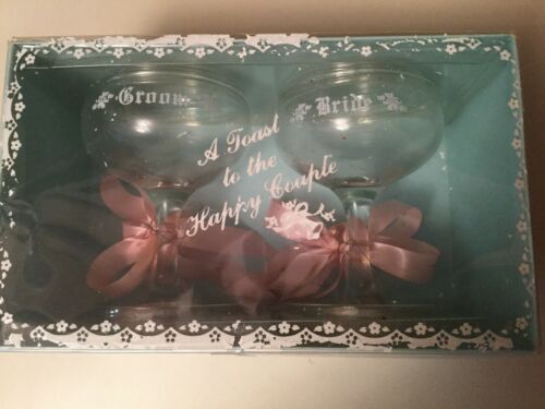 Vintage Wedding Bride & Groom Champagne Glasses Short Wedding Toast Set of 2