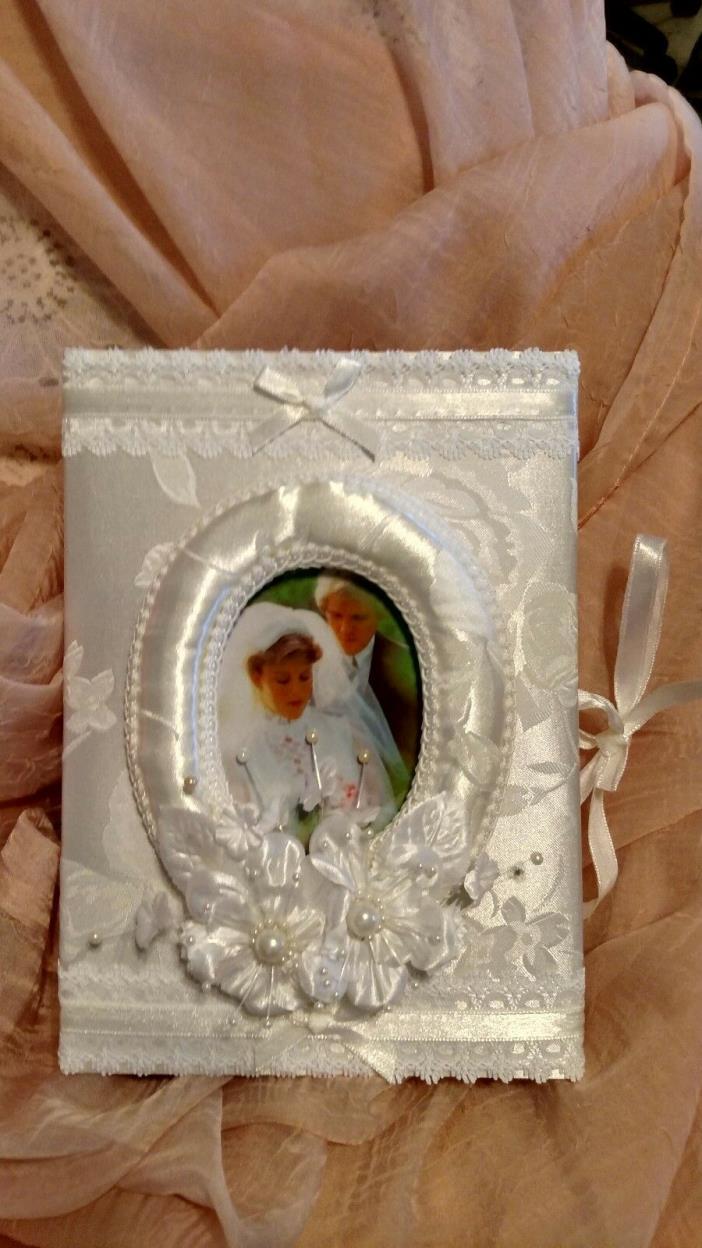 White Flower and Lace Wedding Photo Album