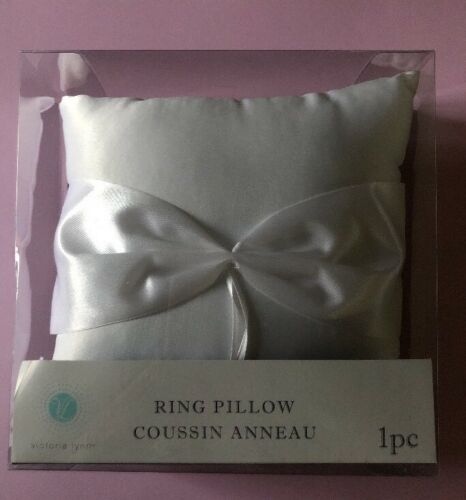 Victoria Lynn Ring Pillow Design Your Own, 1 Pillow: Brand New & Sealed