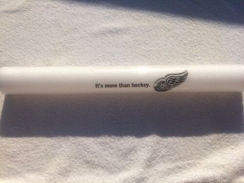 RARE!! Detroit Red Wings! Hockey Dazzle LED Foam Glow Light Stick W/ Batteries!!