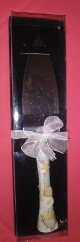 Seashell Handle Designed Wedding Cake Server