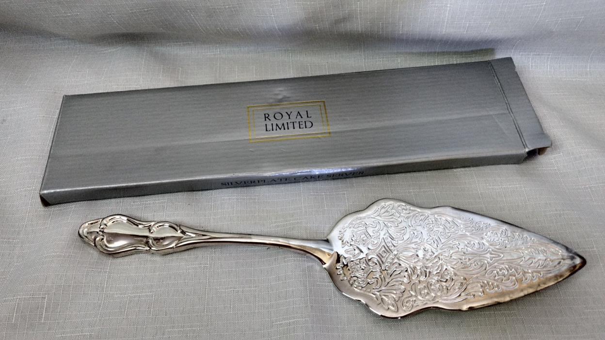 Royal limited Silverplate Cake Pie Server 12