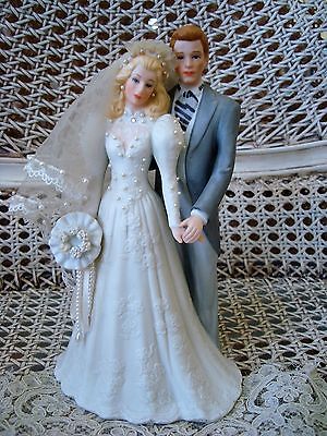 THE BEST PORCELAIN BRIDE & GROOM CAKE TOPPER  ***SOPHISTICATED***  **GORGEOUS***