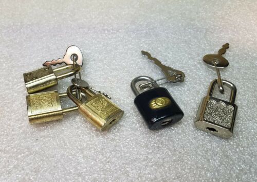 Lot of 5 Luggage Locks w/ Keys  Pre-Owned Cond