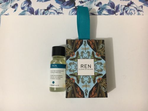 Ren Atlantic Kelp and Microalgae Anti-Fatigue Bath Oil Holiday Ornament 0.34 oz