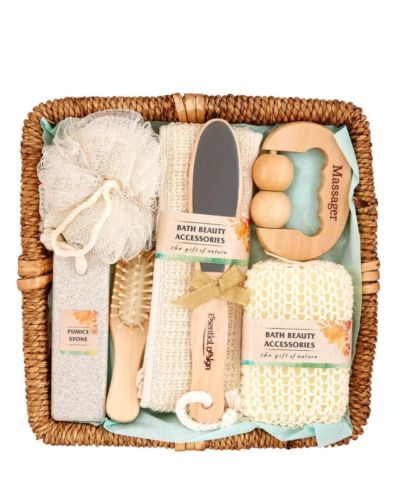 Essential Design Bath and Spa Gift Set in Rattan Basket, 8 pieces