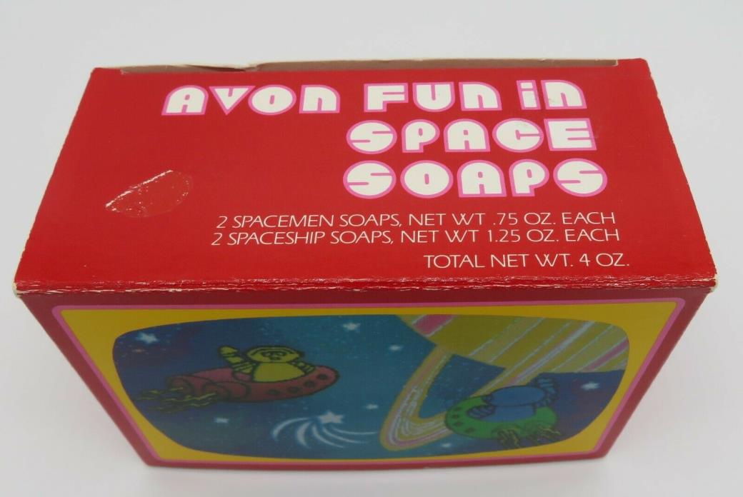 Avon fun in space soaps 2 spacemen shape 2 spaceship shape Bath fun toy