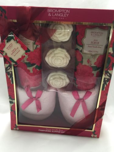 Ladies Slipper Gift Set Relaxation Sweet Vanilla Rose Mother Daughter Necklace