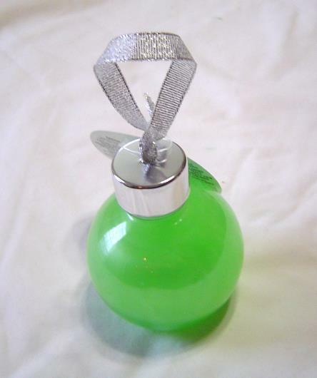 Green Apple Scented Bubble Bath in an Bubble Container
