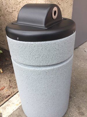 Boulevard 15 Gallon Trash Can & Cigarette Urn Peach 41