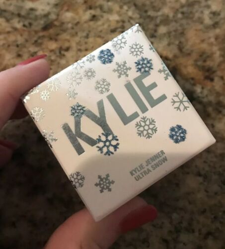 NIB! Kylie Cosmetics “Merry Bright” Ultra Snow Loose Powder Highlight