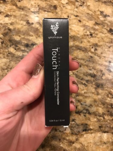 Younique Mineral Touch Skin Perfecting Concealer - Chiffon - New in Box