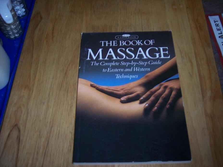 THE BOOK OF MASSAGE, A GAIA BOOK BY LUCINDA LIDELL, A FIRESIDE BOOK, COPYRIGHT 1