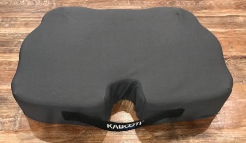 Contour Kabooti Coccyx Seat Cushion 17” Wide Excellent Condition Tailbone Injury