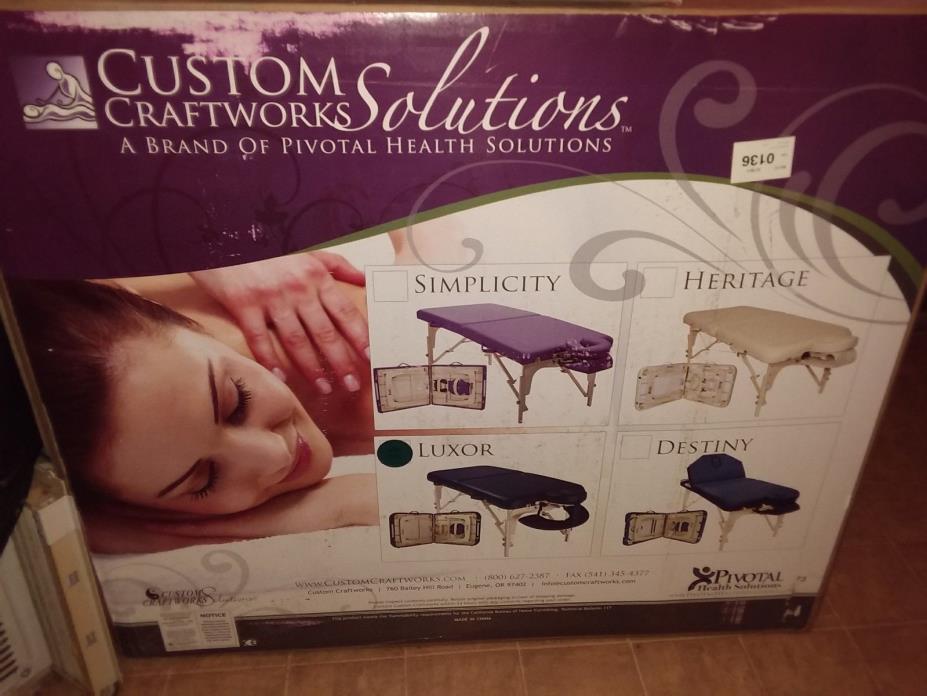 NEW Custom Craftworks Solutions Luxor Portable Masseuse Massage Table