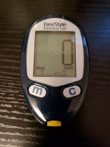 Freestyle Lite Blood Glucose Monitoring System- NO TEST STRIPS