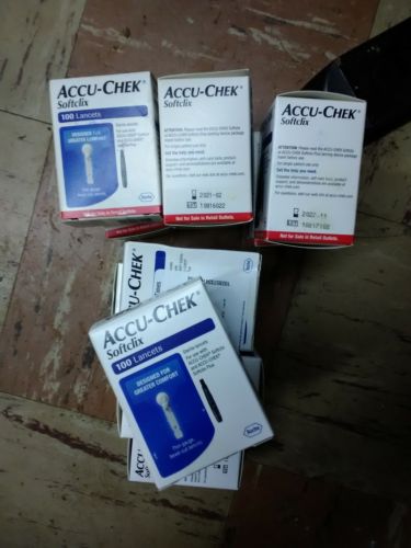 ACCU-CHEK Softclix Lancets 12 boxes of 100 Exp. 2020+ damaged boxes seals intact