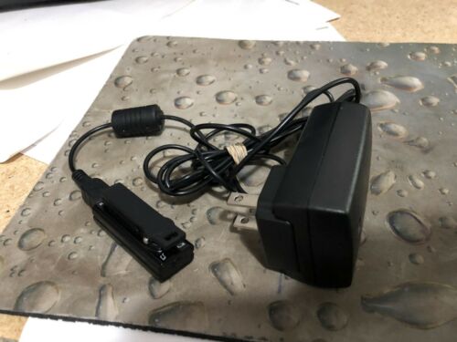 Oticon MIC-110 Connectline Wireless Microphone Oticon w Charger USED!!