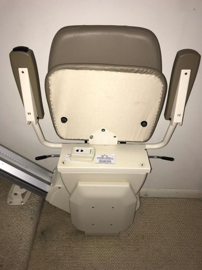 Harmar SL600DC Indoor Stairlift, Stair Lift, Chair Lift Acorn