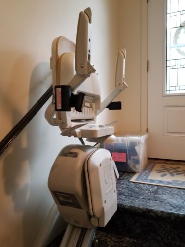 Acorn stairlift model 130  great condition w/ Remotes