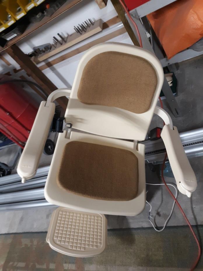 Acorn Superglide 130 Stair Chair Lift Stairlift Straight 15'.5