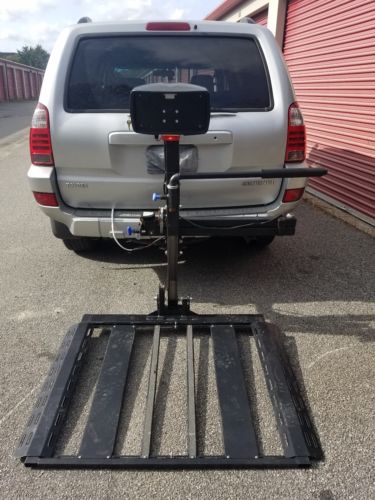 Harmar AL560 Scooter Wheelchair Lift with Swing-Away 350 lb Capacity PICKUP ONLY