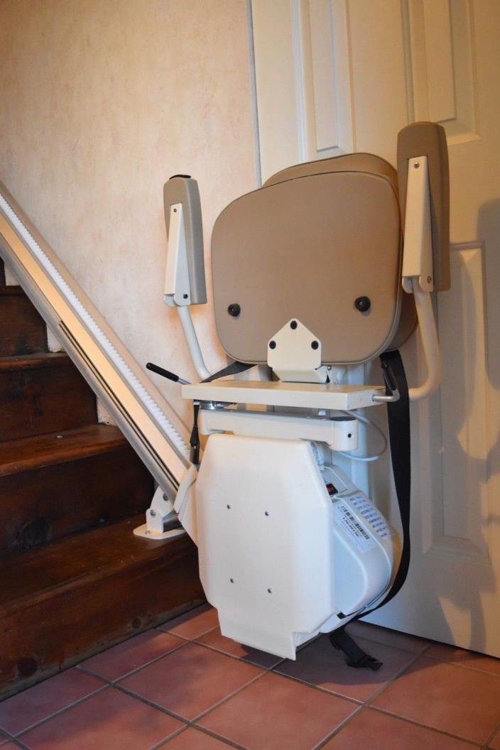 AmeriGlide Rave Stairlift Stair Lift - Gently Used Stairlift In Great Condition