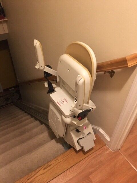 ACORN SUPERGLIDE 130 T700 STAIR LIFT