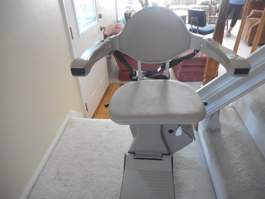 Bruno stairlift Elan SRE-3000 straight rail lift excellent cond.