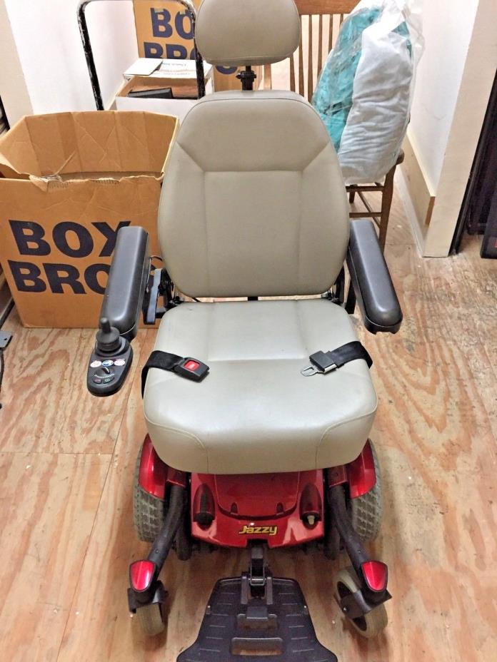 Mobility scooter power chair Jazzy Select 6 / Great condition -Pickup Only