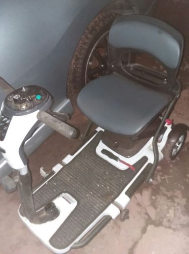 gogo folding scooter used pride white mobility great condition
