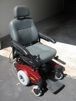 Invacare Pronto M51 With sure step motorized scooter