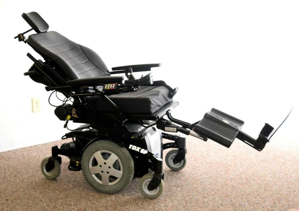 electric wheelchair Invacare TDX sp with -power legs -tilt-recline nice chair