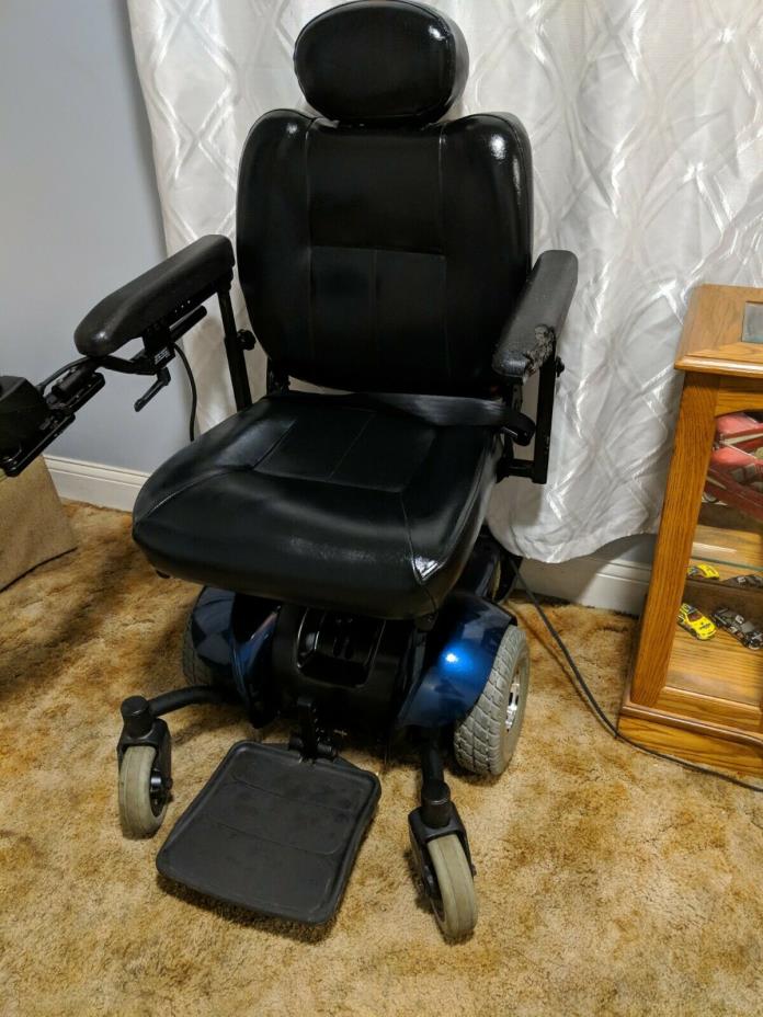 PRONTO M41 POWER CHAIR WITH NEW BATTERIES
