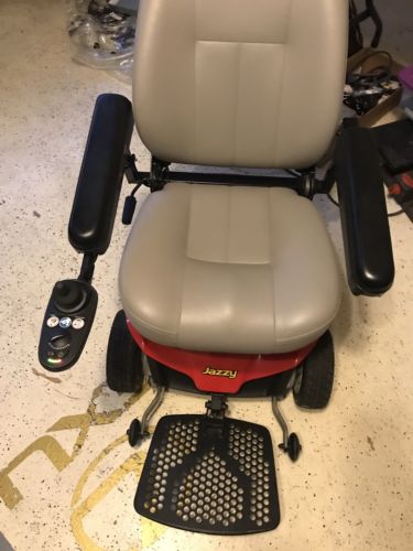 Jazzy Select Power Electric Chair 6 wheels, Good condition