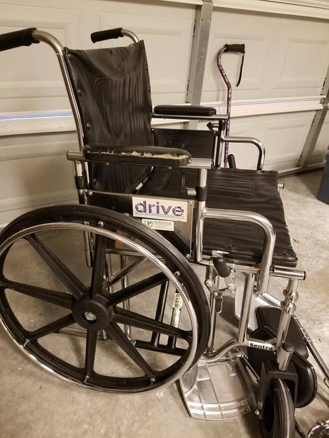 Drive Sentra leather wheelchair + foot rests and memory foam Cushion flexible