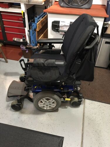 Quantum Q6 Edge Power Chair - Local Pickup Only