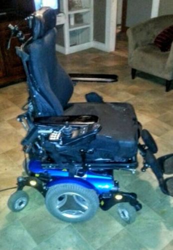 Permobil M300 Power Wheelchair ROHO SEAT, LIFT, TILT RECLINE LEGS, REAR CONTROLS